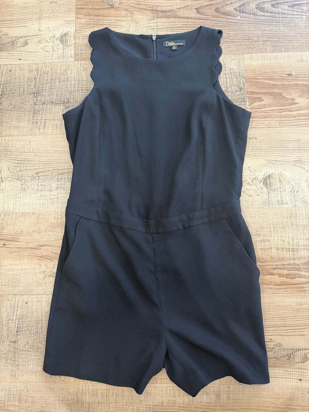 Dalia Black Scallop Edge Sleeveless Romper with Pockets Size US 4